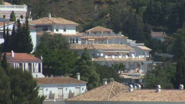 Traditional white homes in the Andalusian town of Mijas — Stock Video