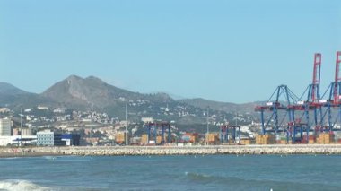 bağlantı noktası malaga kapsayıcılar ve Vinçler