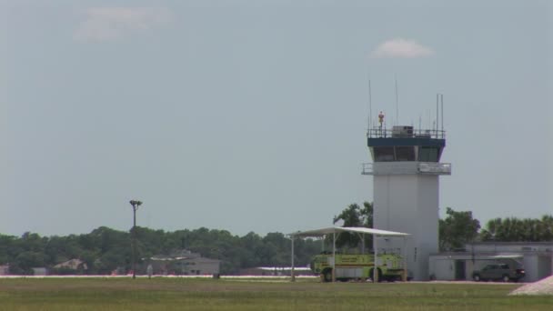 Linder lakeland luchthaven. — Stockvideo