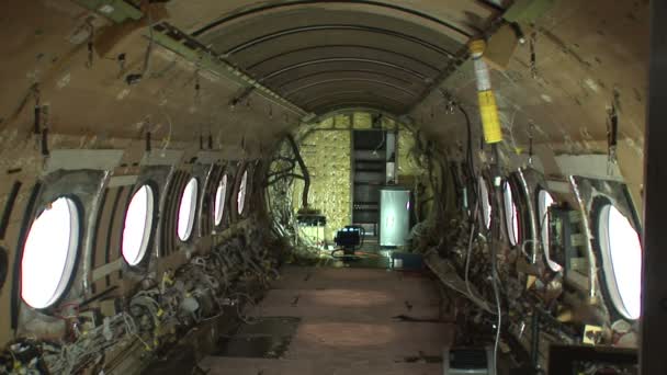 Interior of a stripped airplane — Stock Video