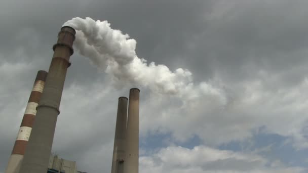 Pilas de humo — Vídeos de Stock