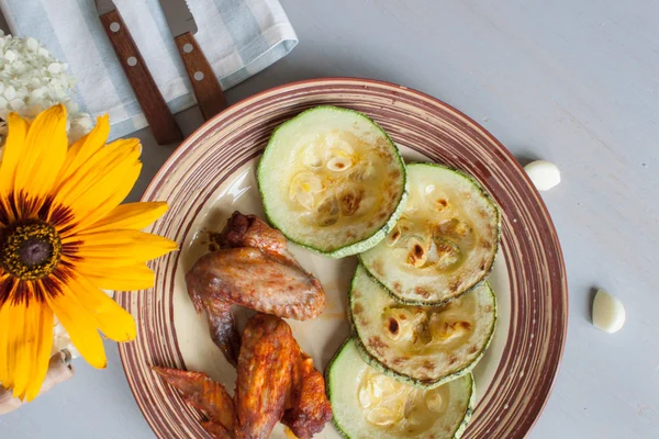 tavuk kanadı ve kabak