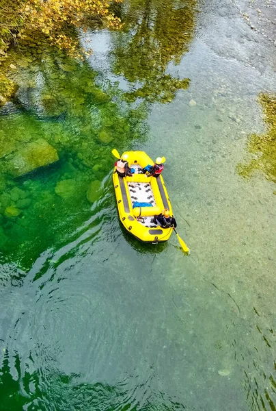 Voidomatis Río Aristi Pueblo Árboles Rafting Barcos Otoño Temporada Ioannina — Foto de Stock