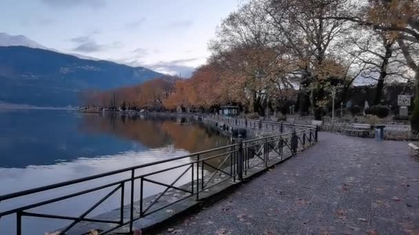 Ioannina Città Inverno Mattina Nel Lago Grecia — Video Stock
