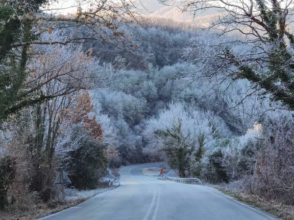 Ice Frost Asphalt Road Vrosina Village Winter Season Ioannina Perfecture — Foto Stock