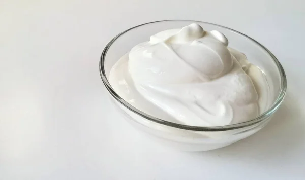 Βατόμουρα Yougurt Ένα Μπολ Απομονώνονται Υγιεινό Χώρο Τροφίμων Για Κείμενό — Φωτογραφία Αρχείου