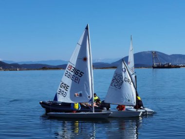 Yunanistan, Preveza, 30 Ocak 2022, Preveza şehrinin Yunanistan limanında denizcilik eğitimi almış.