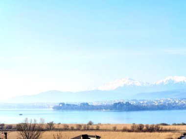 İoannina Adası 'nın adı yok gölde Pamvotis Gölü' nde Sabah Epiirüsü Yunanistan 'ında