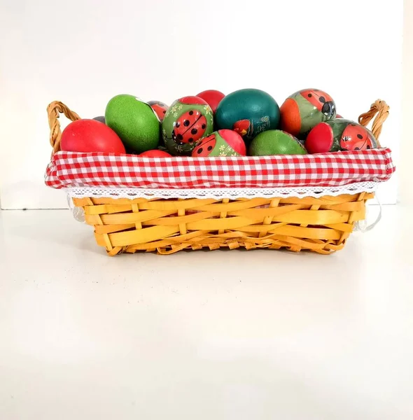 Easter Egg Eggs Painted Red Green Colors Isolated White Basket — стоковое фото