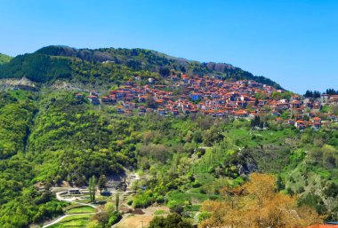 Metsovo City Turizm Dağı Kuzey Batı Yunanistan 'da bahar mevsiminde
