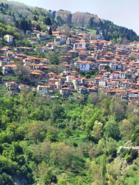 Metsovo City Turizm Dağı Kuzey Batı Yunanistan 'da bahar mevsiminde