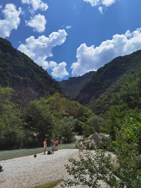Acheron Flod Väg Längs Floden Byn Gliki Therpsotia Perfektur Grek — Stockfoto