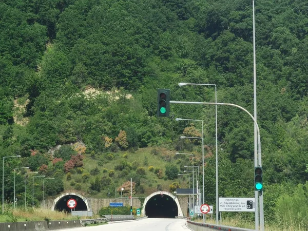 Tunel Egnatia Autostrady Greckiej Ciemne Światła Sygnalizacji Ruchu Tle Jazdy — Zdjęcie stockowe