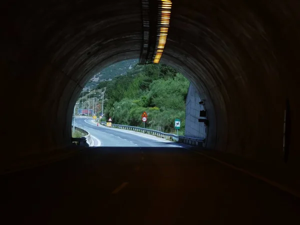 Túnel Egnatia Carretera Griega Luces Oscuras Señales Tráfico Fondo Conducción — Foto de Stock