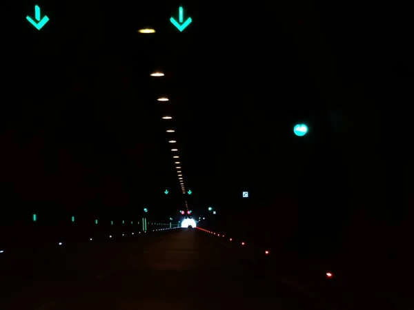 Túnel Egnatia Carretera Griega Luces Oscuras Señales Tráfico Fondo Conducción — Foto de Stock