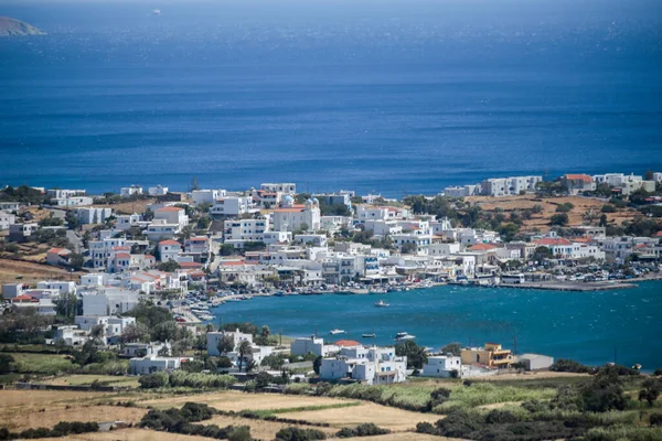 Gavrio City Port Andros Island Greece Houses Ships People Boarding — Foto de Stock