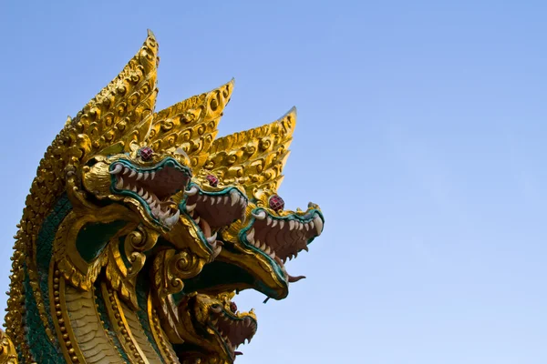 Cara del templo de Maha Chedi Chaimongkol — Foto de Stock