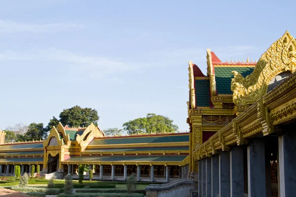 Tempio di Maha Chedi Chaimongko — Foto Stock