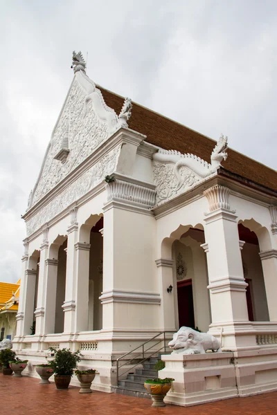 Beautiful temple and buddha in Thailand — Stock Photo, Image