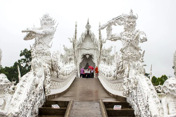 Templo de Rong Khun, província de Chiang Rai, norte da Tailândia — Fotografia de Stock