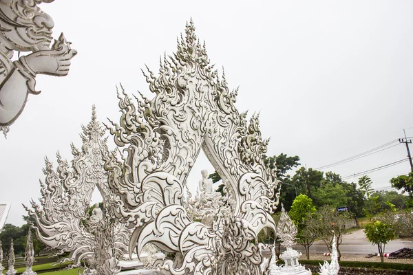 Szczegóły wat rong khun (świątyni biały) w chiang rai, Tajlandia — Zdjęcie stockowe