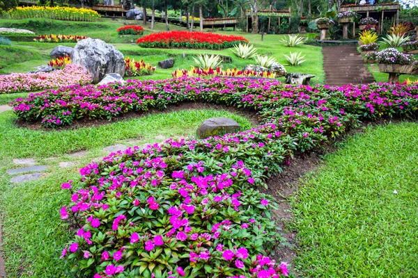 Mae Fah Luang Garden, localizado em Doi Tung, Província de Chiangrai, Tailândia — Fotografia de Stock