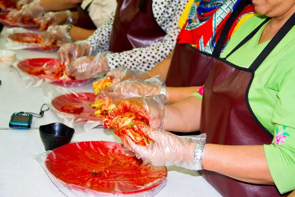 Kimchi, comida tradicional coreana — Foto de Stock