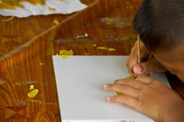 Budist bir mum yapma