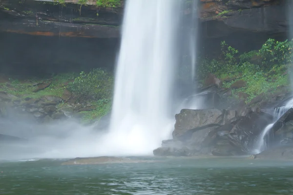 Huay luang wodospad — Zdjęcie stockowe