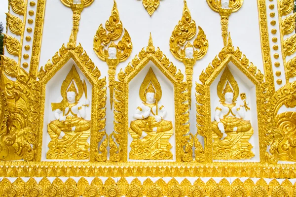 Thailandsk kunsttempel, Wat Phrathat Nong Bua i Ubon Ratchathani – stockfoto