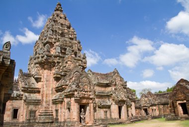 Kumdan kale taş phanomrung buriram ili, Tayland. dinî yapılar antik khmer sanat tarafından oluşturulmuş.
