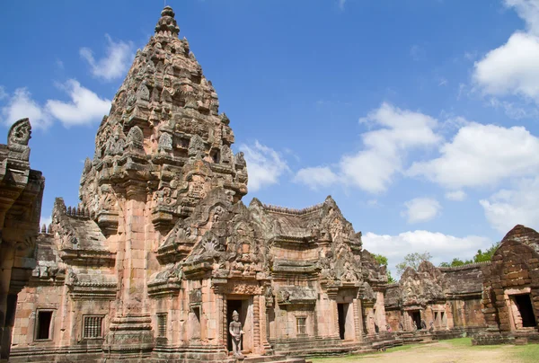 Kő homokvárat, phanomrung tartományban buriram, Thaiföld. vallási épületek épített az ősi khmer művészet. — Stock Fotó