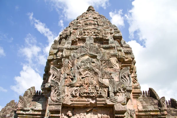 Песчаный каменный замок, фаномрунг в провинции Бурирам, Таиланд. Культовые сооружения, построенные древним кхмерским искусством . — стоковое фото