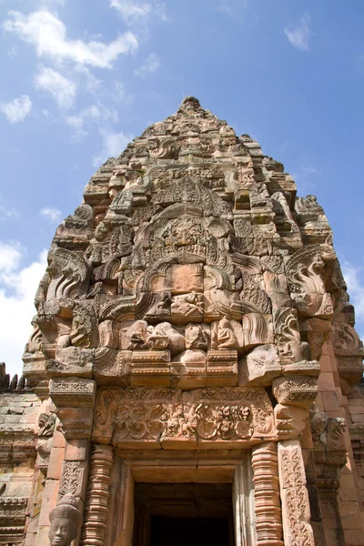 Sand stone castle, phanomrung in Buriram province, Thailand. Religious buildings constructed by the ancient Khmer art. — Stock Photo, Image