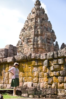 Kumdan kale taş phanomrung buriram ili, Tayland. dinî yapılar antik khmer sanat tarafından oluşturulmuş.
