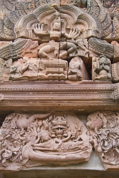 Castelo de pedra de areia, phanomrung na província de Buriram, Tailândia. Edifícios religiosos construídos pela antiga arte Khmer . — Fotografia de Stock