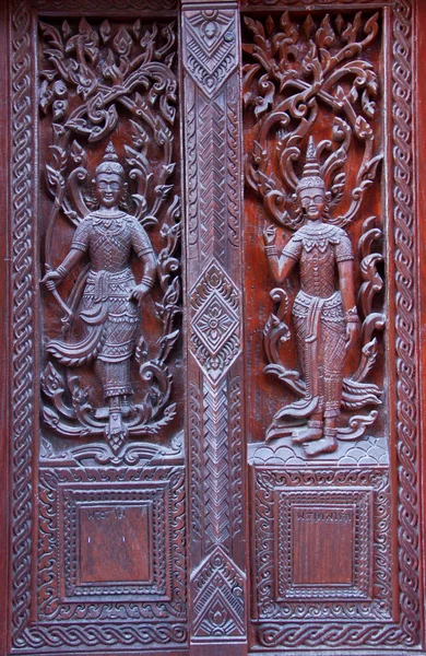 Arte de escultura em madeira. Estilo tailandês — Fotografia de Stock