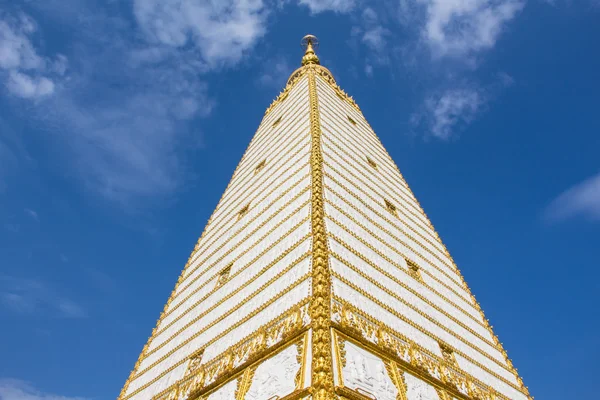 Wat Phrathat Nong Bua na província de Ubon Ratchathani, Tailândia — Fotografia de Stock