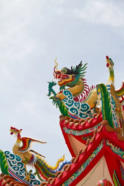 Drachenstatue im chinesischen Stil — Stockfoto