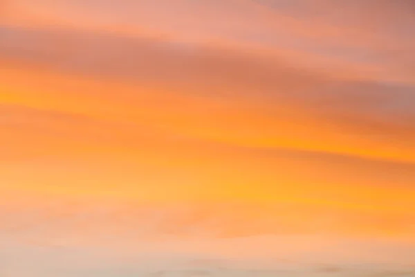 橙色的夕阳的天空背景 — 图库照片