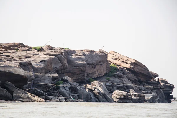 Камінь в Сем пан Бок Гранд-Каньйон, дивовижні скелі в річки Меконг — стокове фото