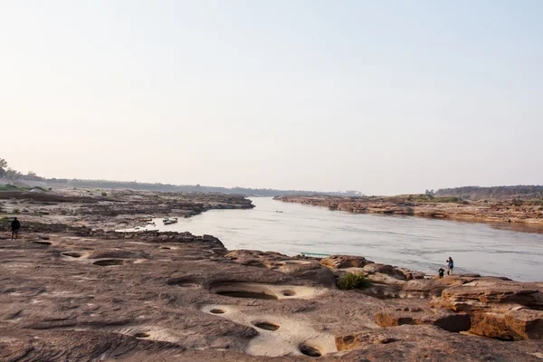 Stein am sam-pan-bok Grand Canyon, atemberaubender Felsen im Mekong — Stockfoto