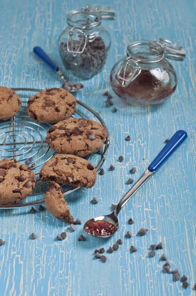 Печиво і шоколадні краплі — стокове фото