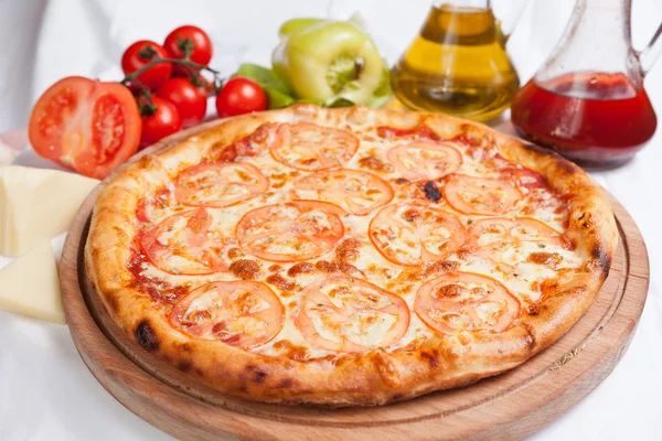 Pizza margherita — Foto Stock