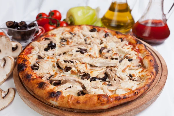 Frango de pizza — Fotografia de Stock