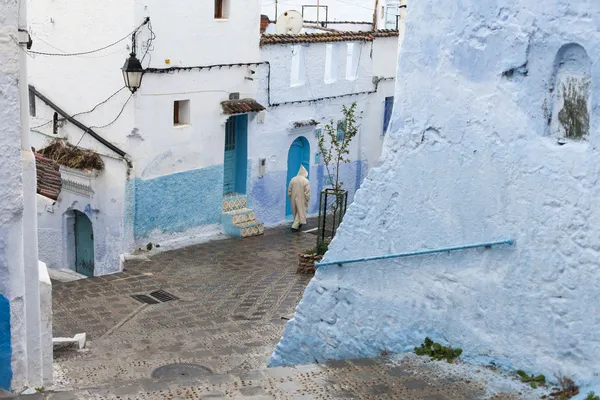 Street in medina of blue town Chefchaouen, Morocco — Stock Photo, Image