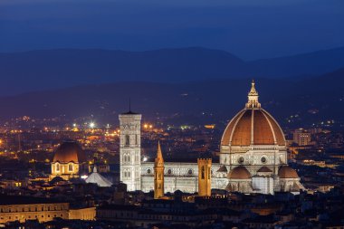 Santa Maria del Fiore, Florence Duomo gün batımında