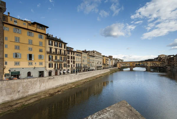 Florencja, Włochy, 19 września: ponte vecchio, nad rzeką arno, w — Zdjęcie stockowe