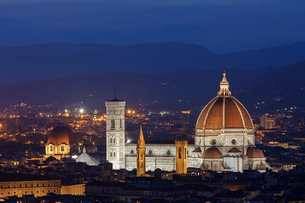 Santa Maria del Fiore, Firenze Duomo ved solnedgang - Stock-foto