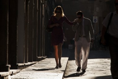 Florence, İtalya - 19 Eylül: Floransa Caddesi'nde iki sevgili